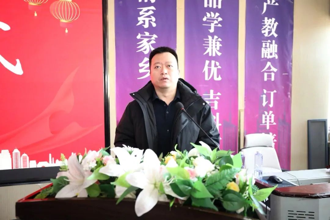 吉科信息传媒数字学院与澳鹏数据共建AI人才培养基地 校企合作开启新篇章