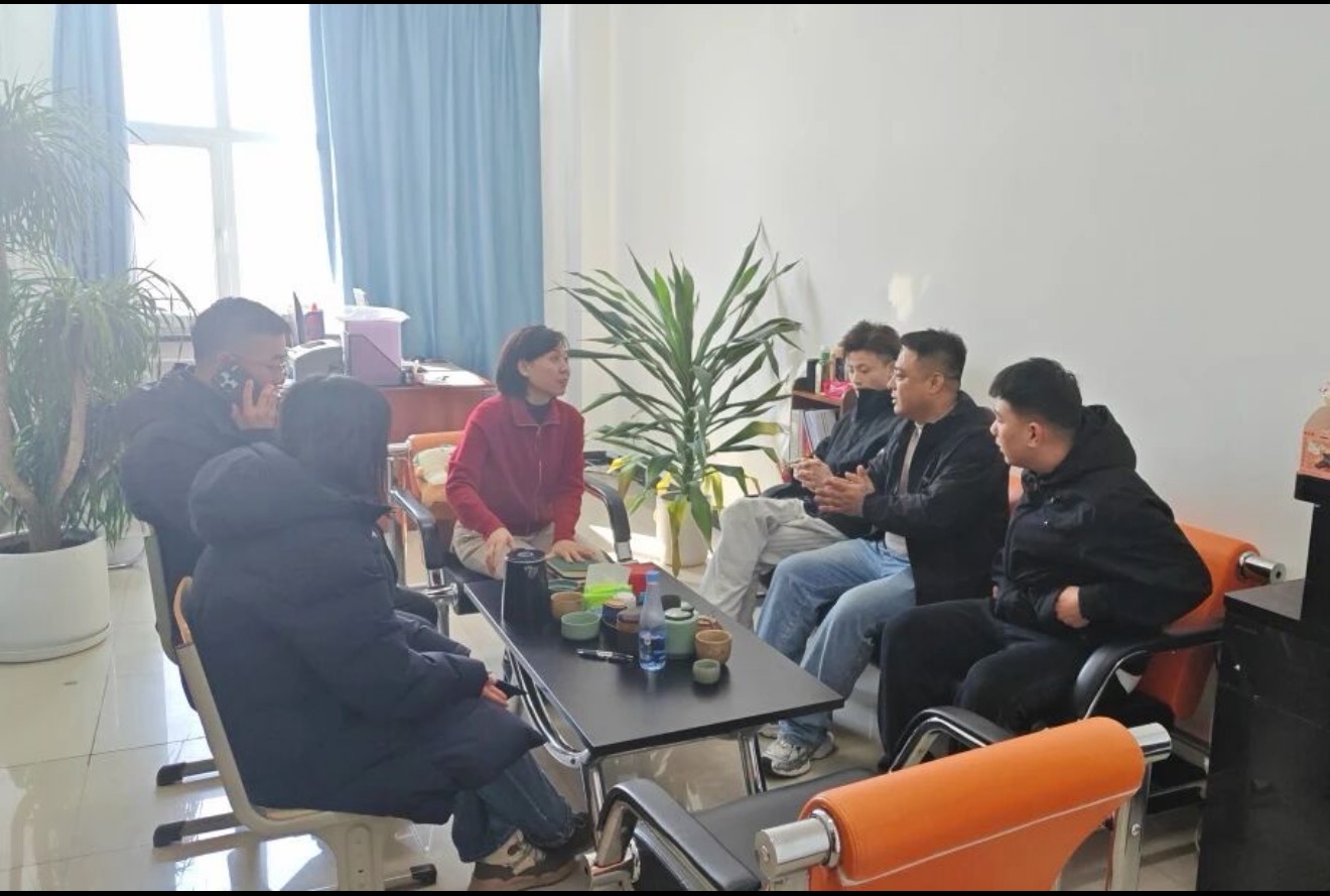 校企联动·共筑新篇｜焦点传媒到访我校共探影视基地校企合作新机遇